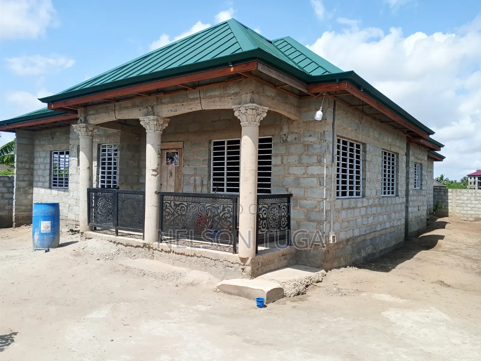 5bdrm House in Afuman, Ablekuma for sale