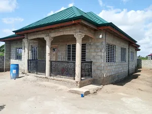 5bdrm House in Afuman, Ablekuma for sale