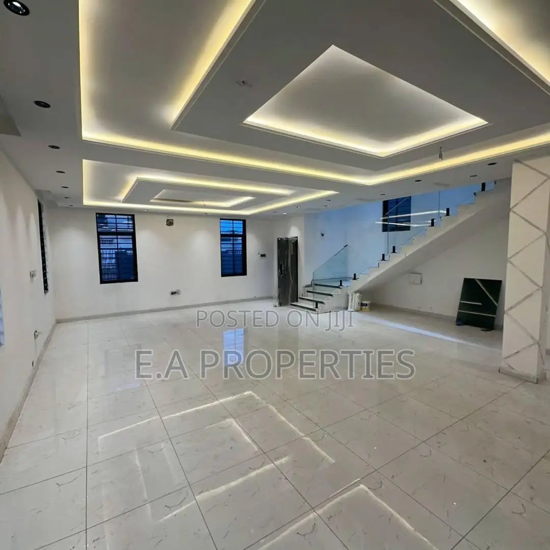 4bdrm House in Ea Properties, Lake Side Estate for sale