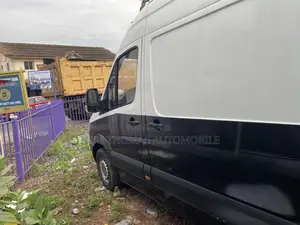 Mercedes-Benz Sprinter 2012 White