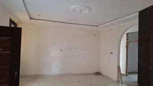 2bdrm Apartment in Kansawrodo, Takoradi for rent