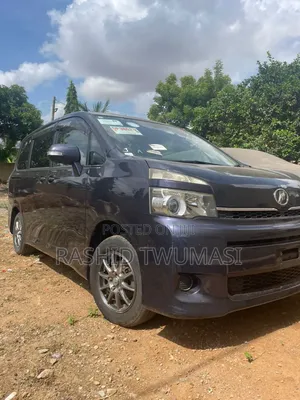 Toyota Voxy 2013 Blue