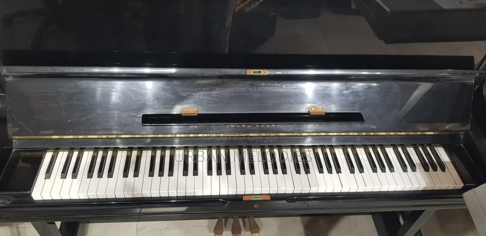 Young Chang Acoustic Piano
