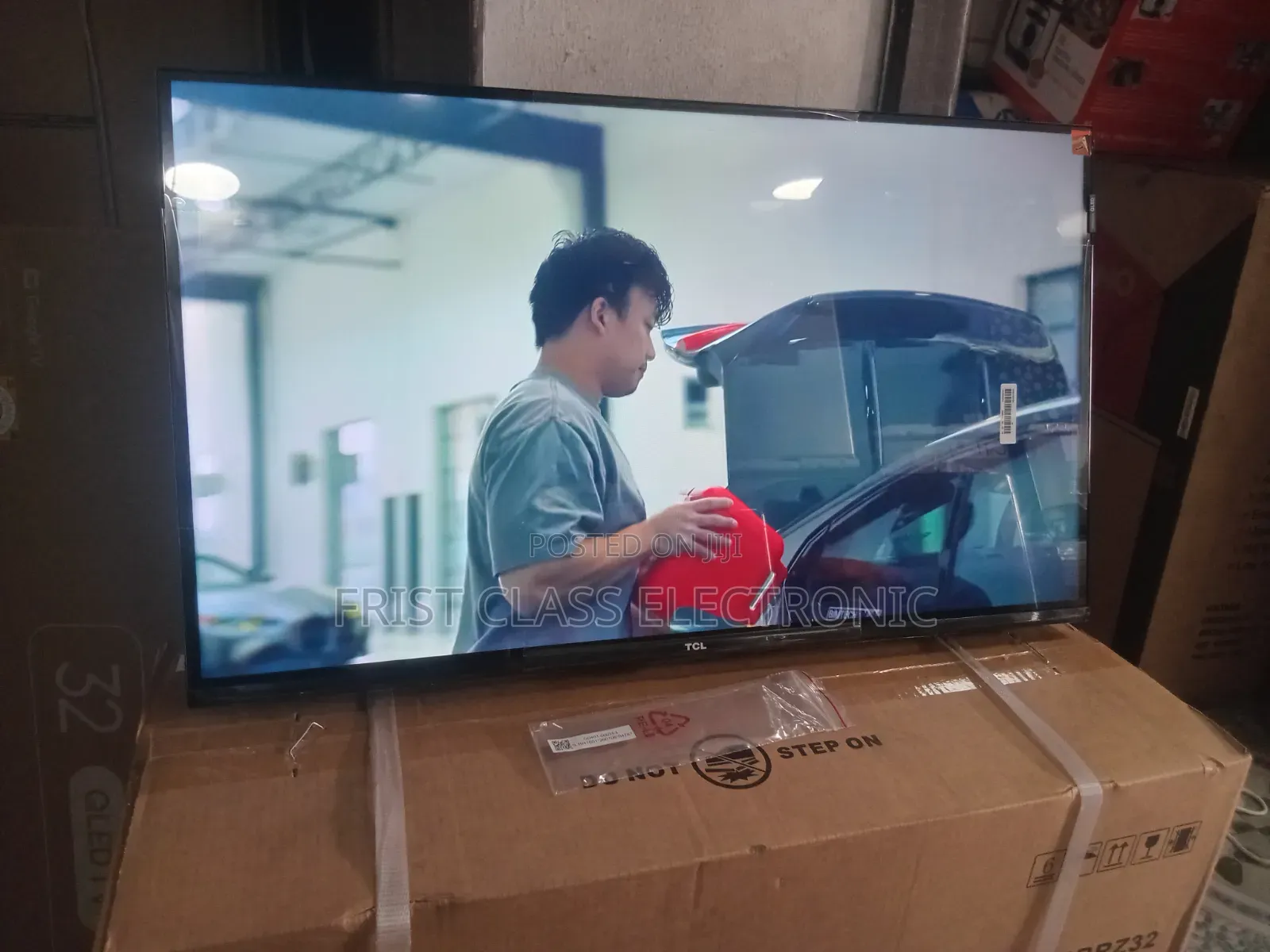 TCL Smart Tv Charm That Makes Gifting Impressive