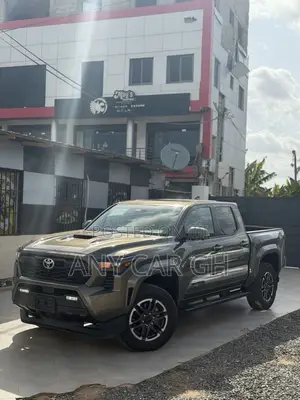 Toyota Tacoma TRD Sport Double Cab 6.1 ft. SB 2025 Green