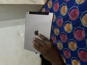 Apple iPad 10.2 (2019) 32 GB Silver