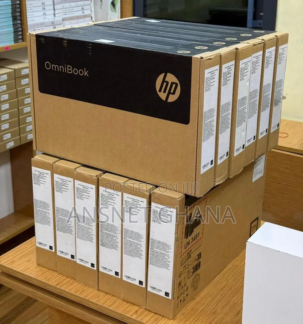 New Laptop HP OmniBook 5 Flip 8GB Intel Core 5 SSD 512GB