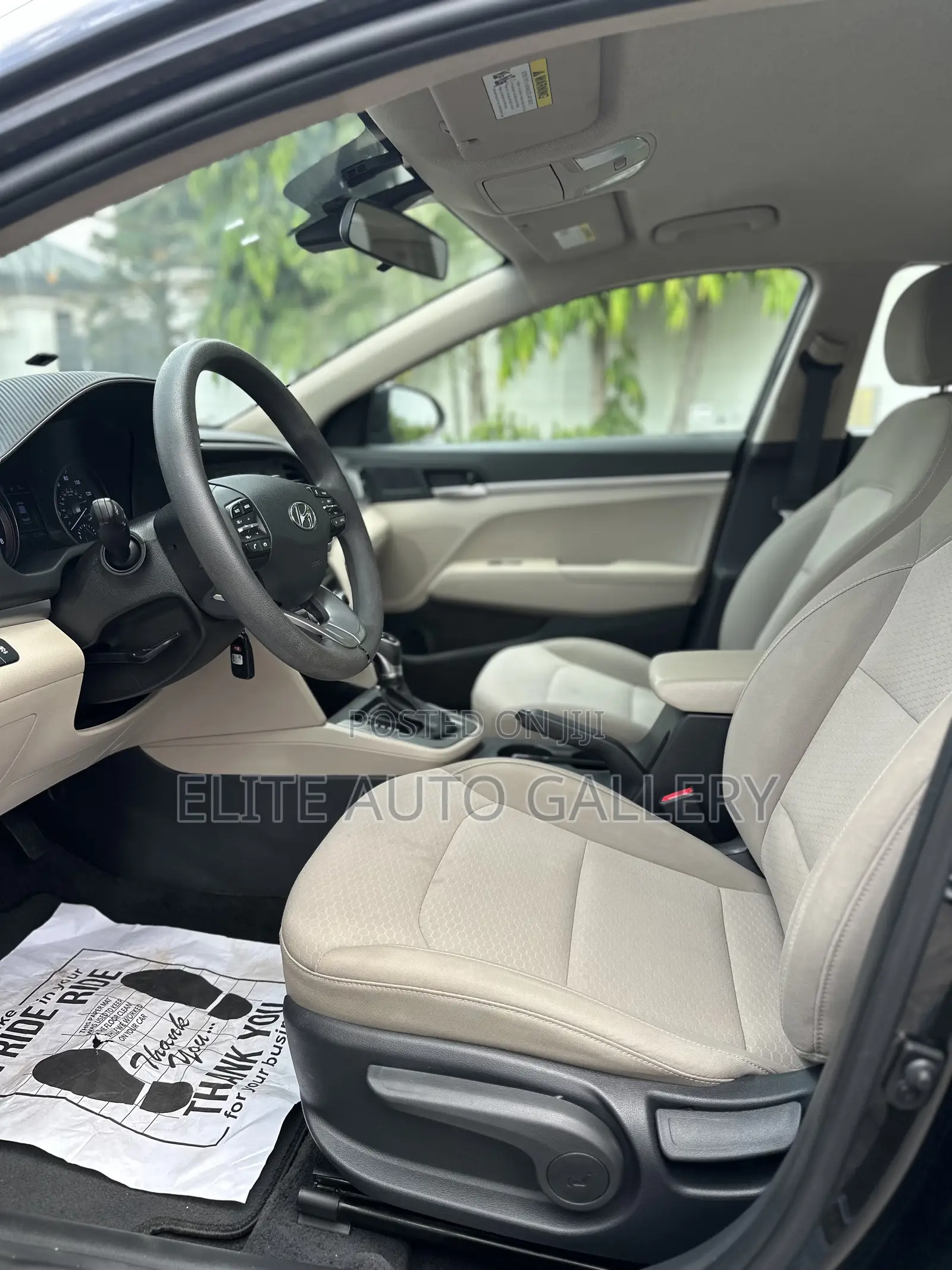 Hyundai Elantra SE 2020 Black