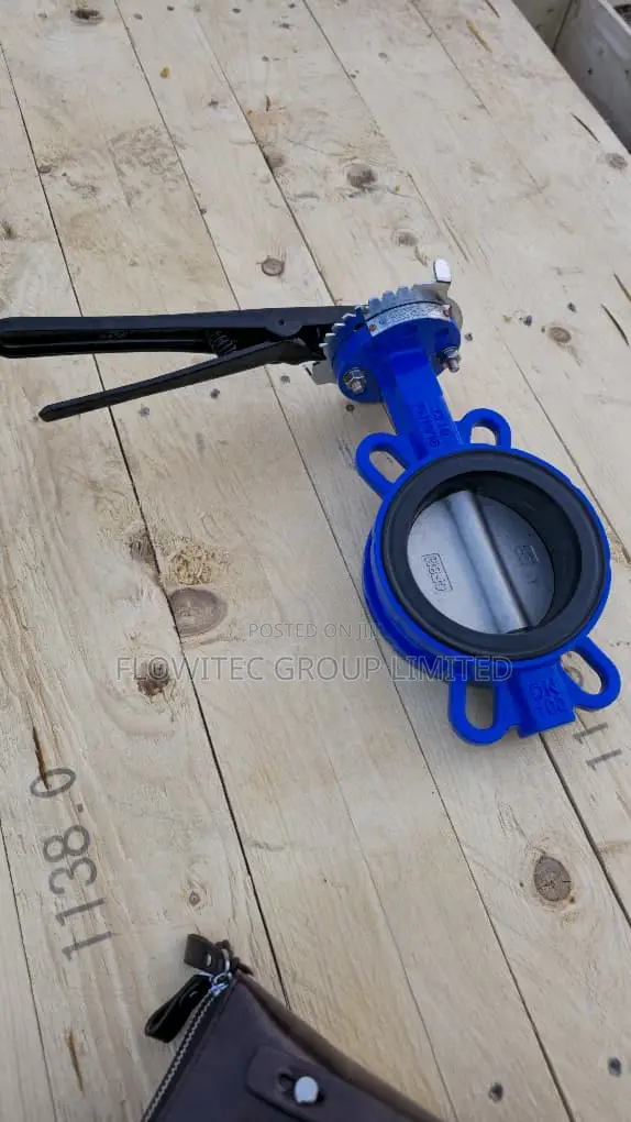 Dn100 Butterfly Valve Pn16 With Lever