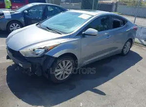 Hyundai Elantra SE 4dr Sedan (1.8L 4cyl 6A) 2015 Silver