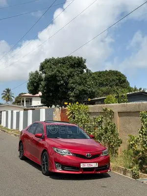 Toyota Camry 2014 Red