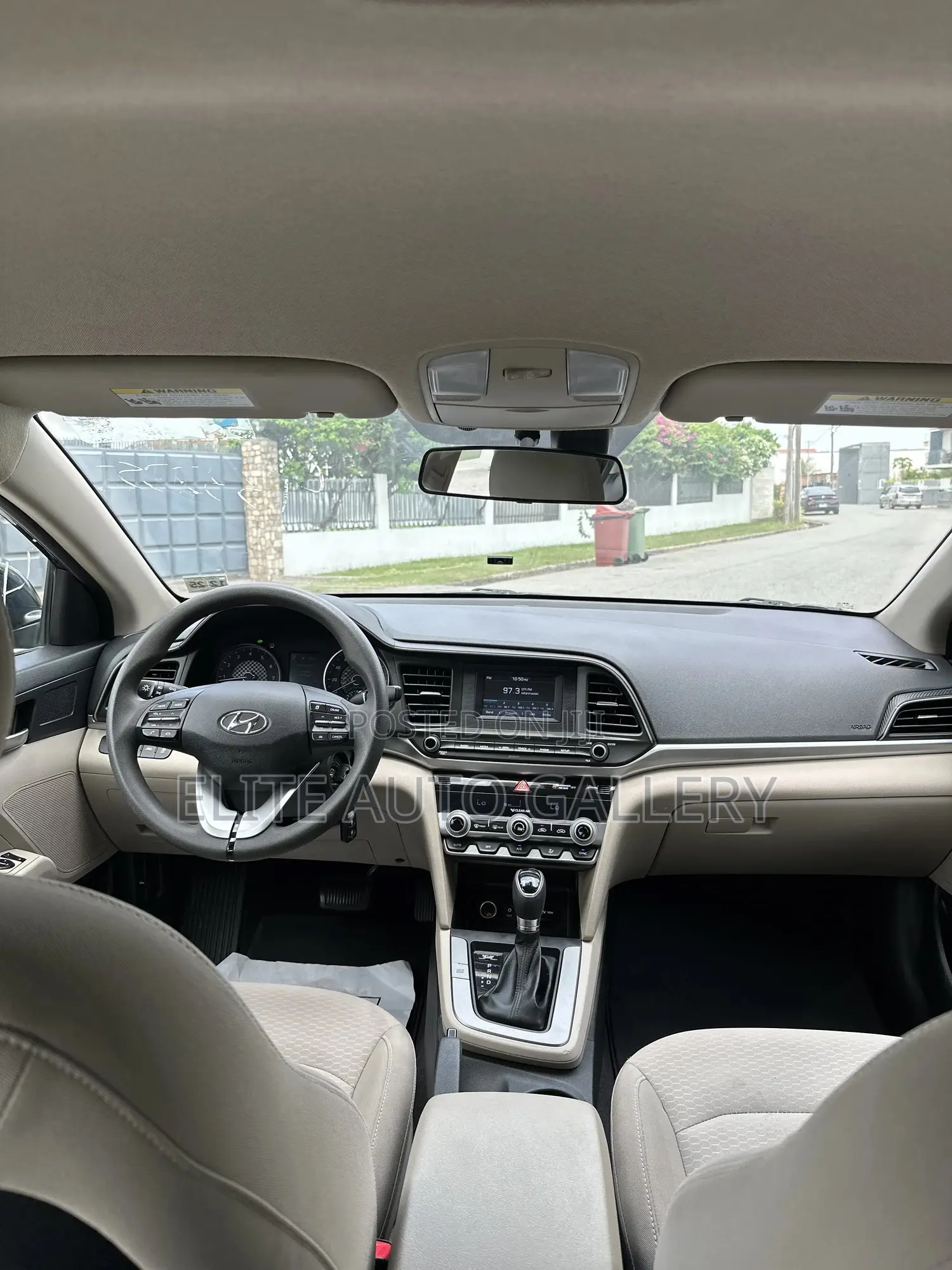 Hyundai Elantra SE 2020 Black