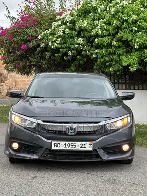 Honda Civic EX 4dr Hatchback (1.5L 4cyl) 2017 Gray