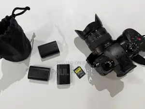 DSLR Camera Lumix Gh5 S