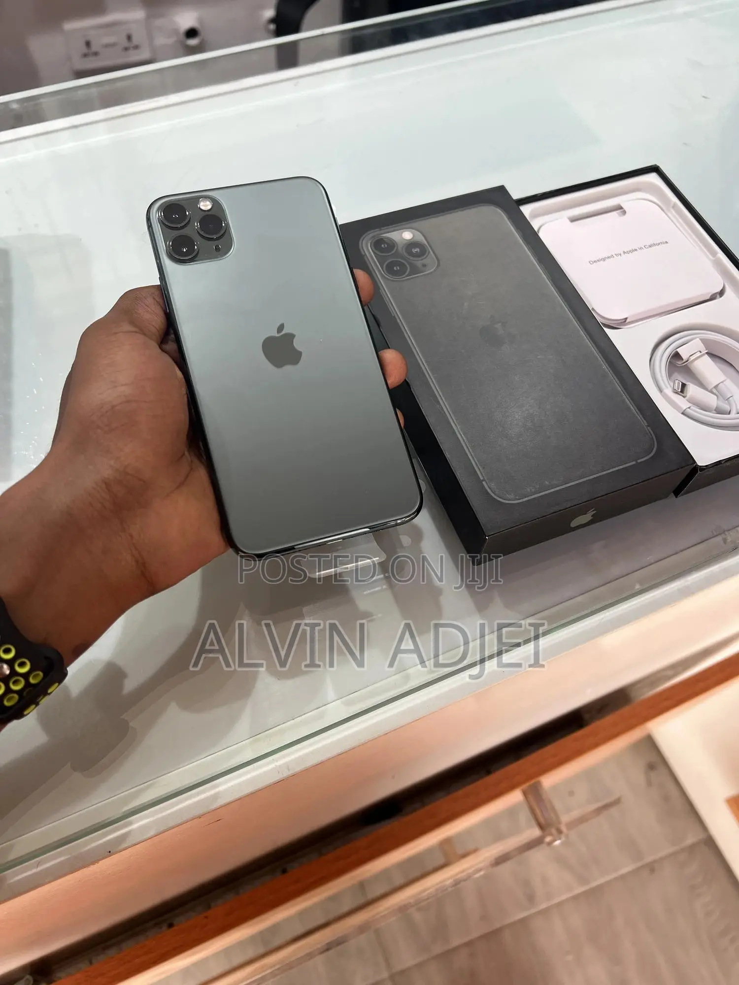 New Apple iPhone 11 Pro Max 64 GB