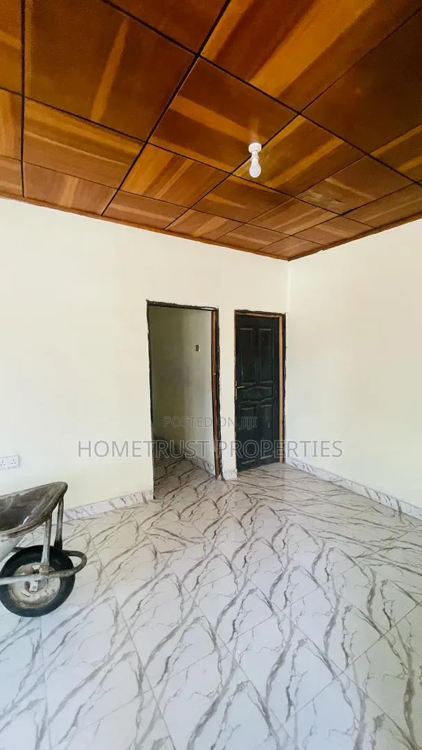 12bdrm Apartment in Kasoa Cal Bank Area, New Market for sale