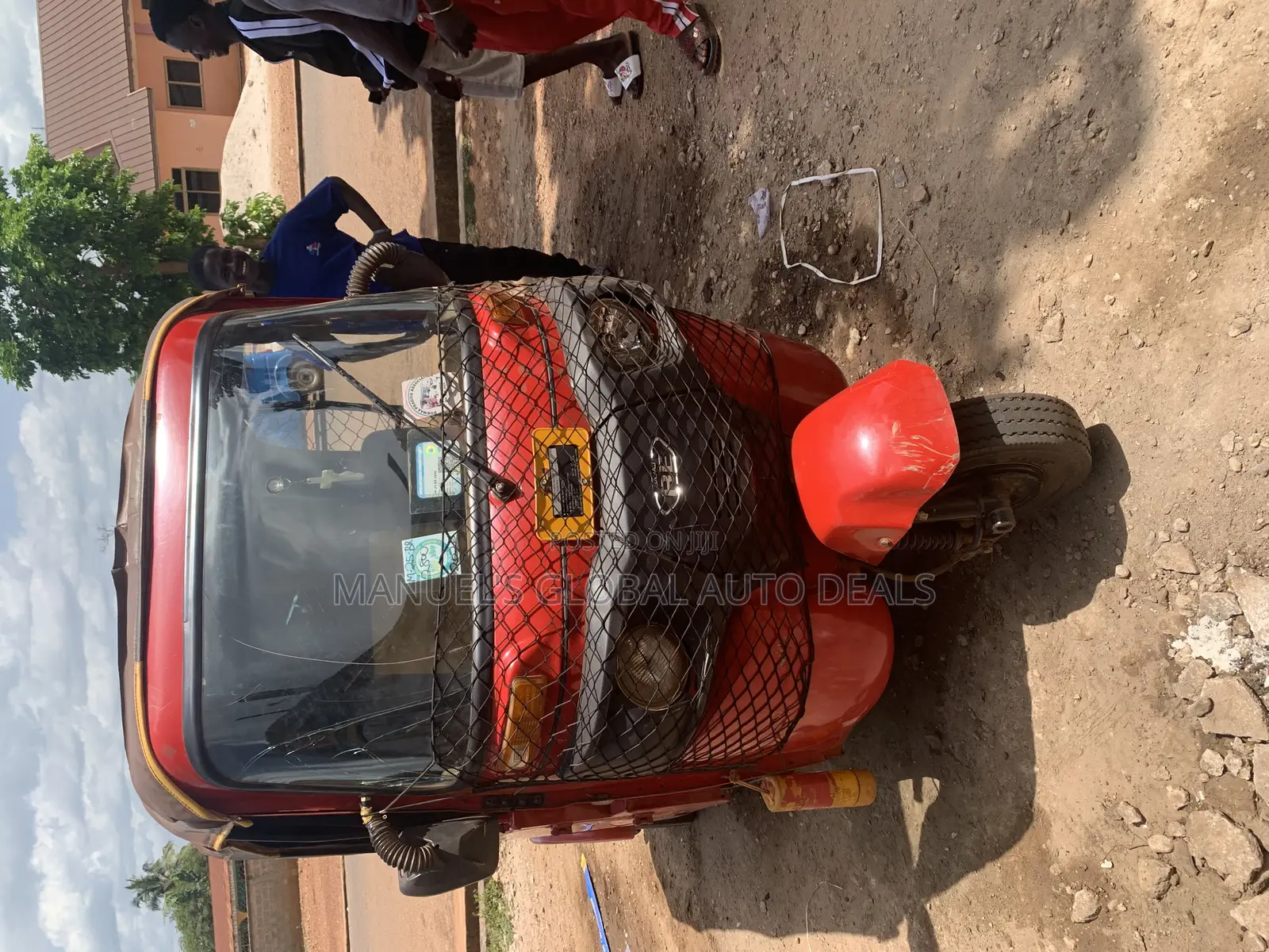 Bajaj RE 2025 Red