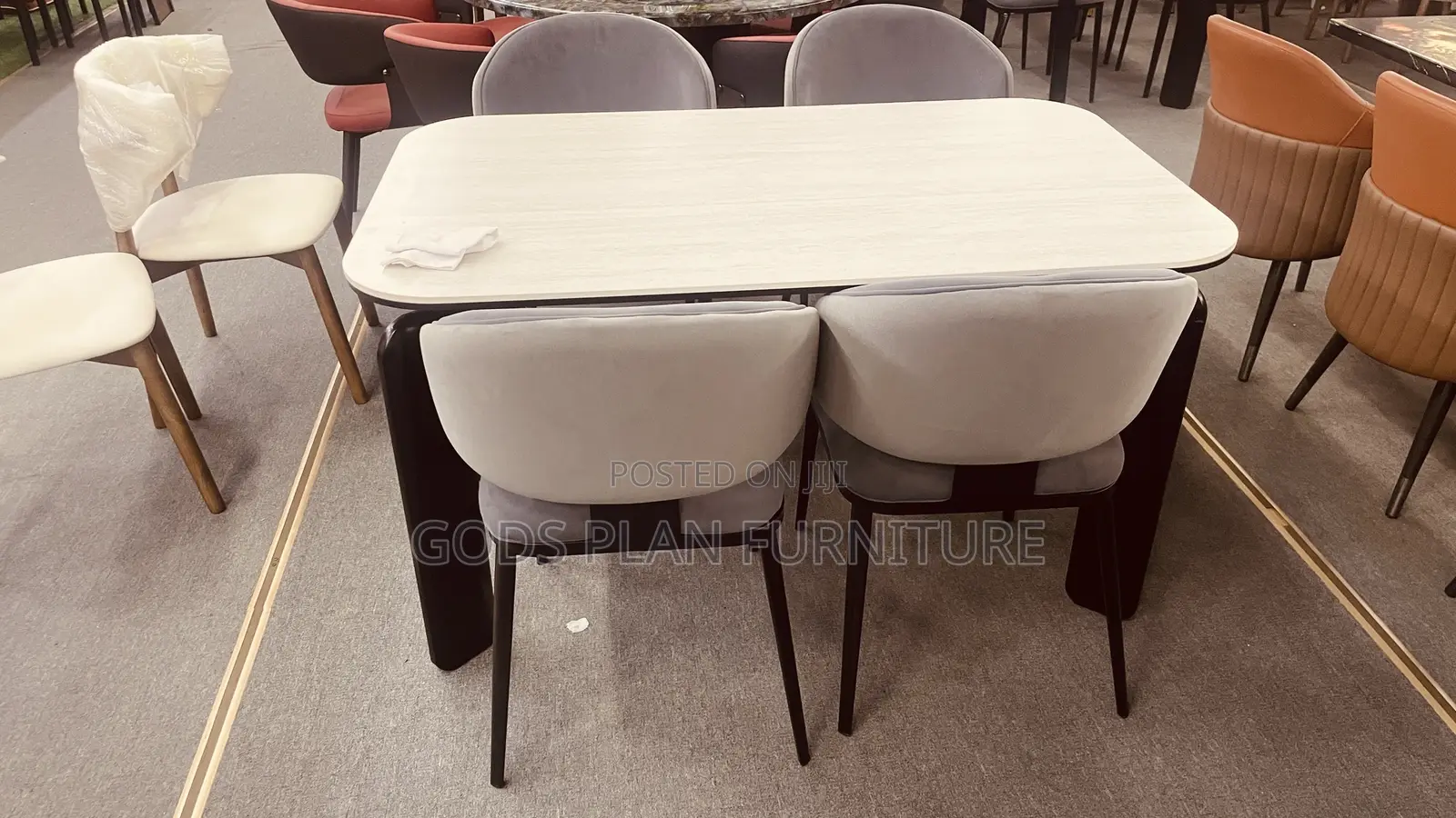 4 Seater Dining Table (Ty- 56-2)