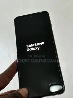 Samsung Galaxy Z Flip4 256 GB Black