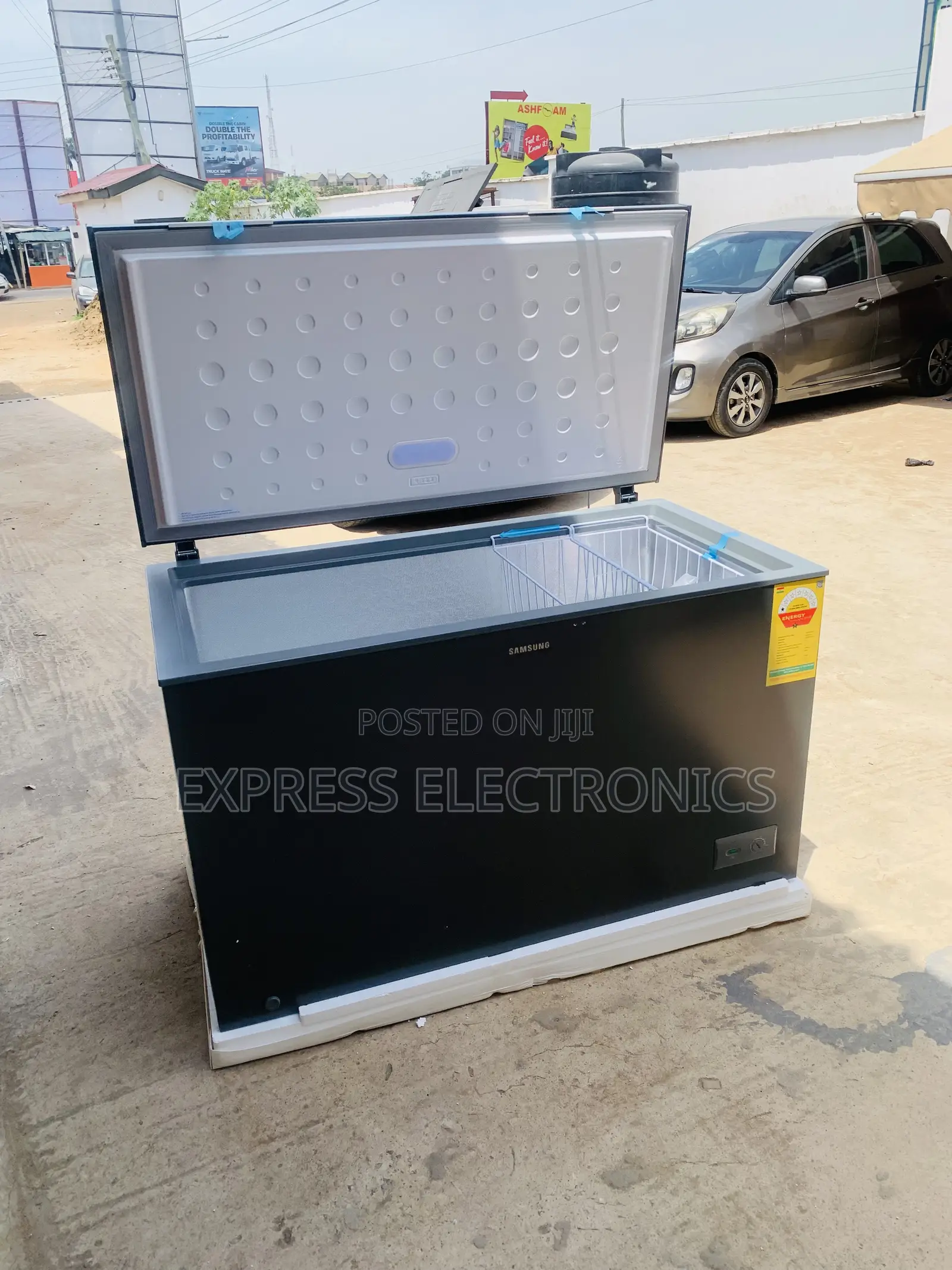 Spectacular Performance Chest Freezer 371l Samsung