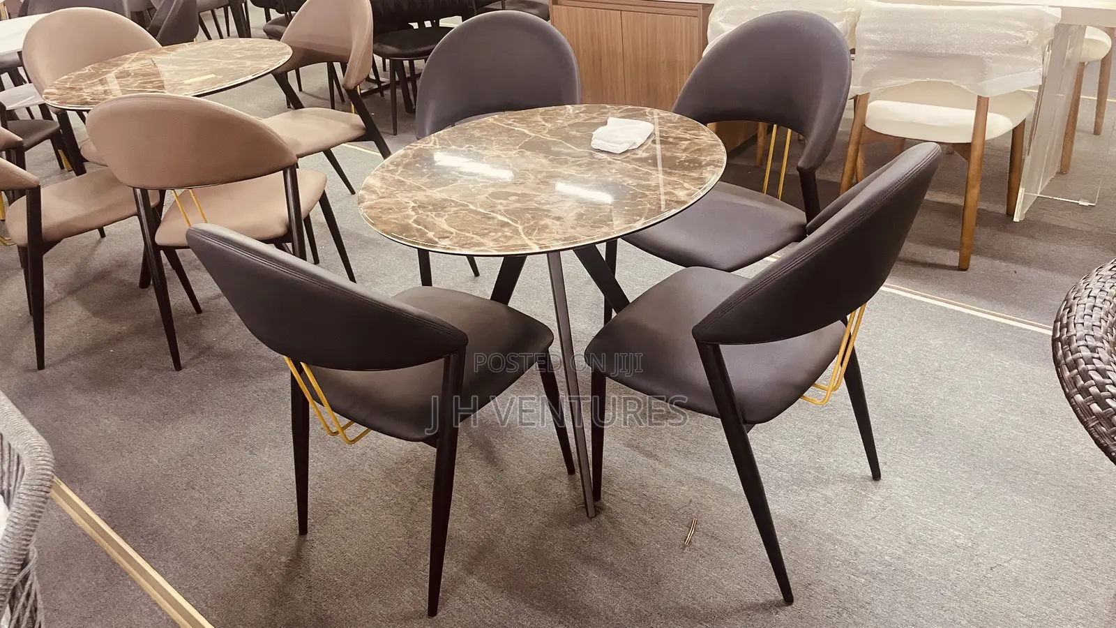 Dining Table Set (1+4)