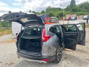 Honda CR-V Touring AWD 2019 Gray