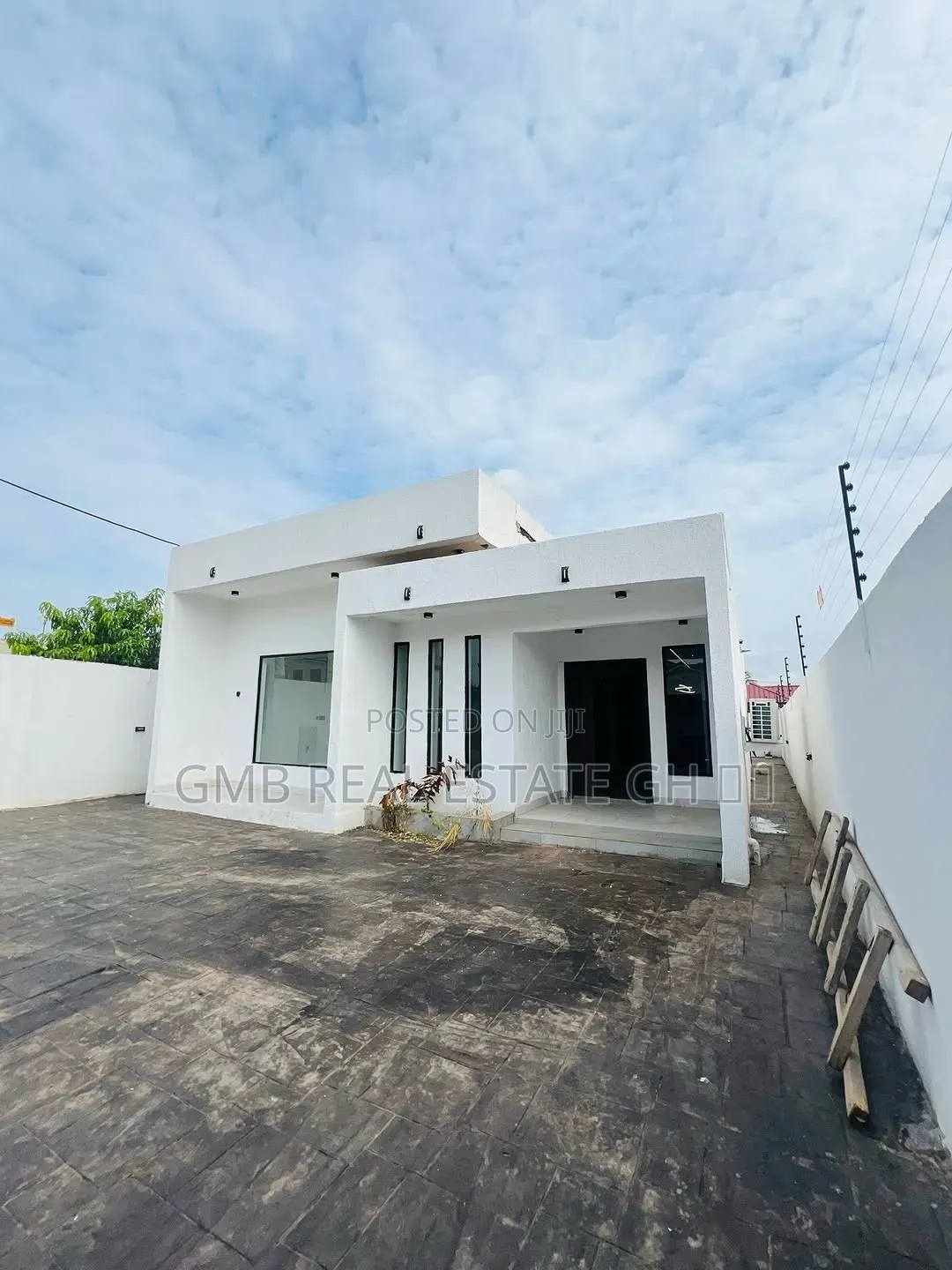 3bdrm House in Lakeside for sale