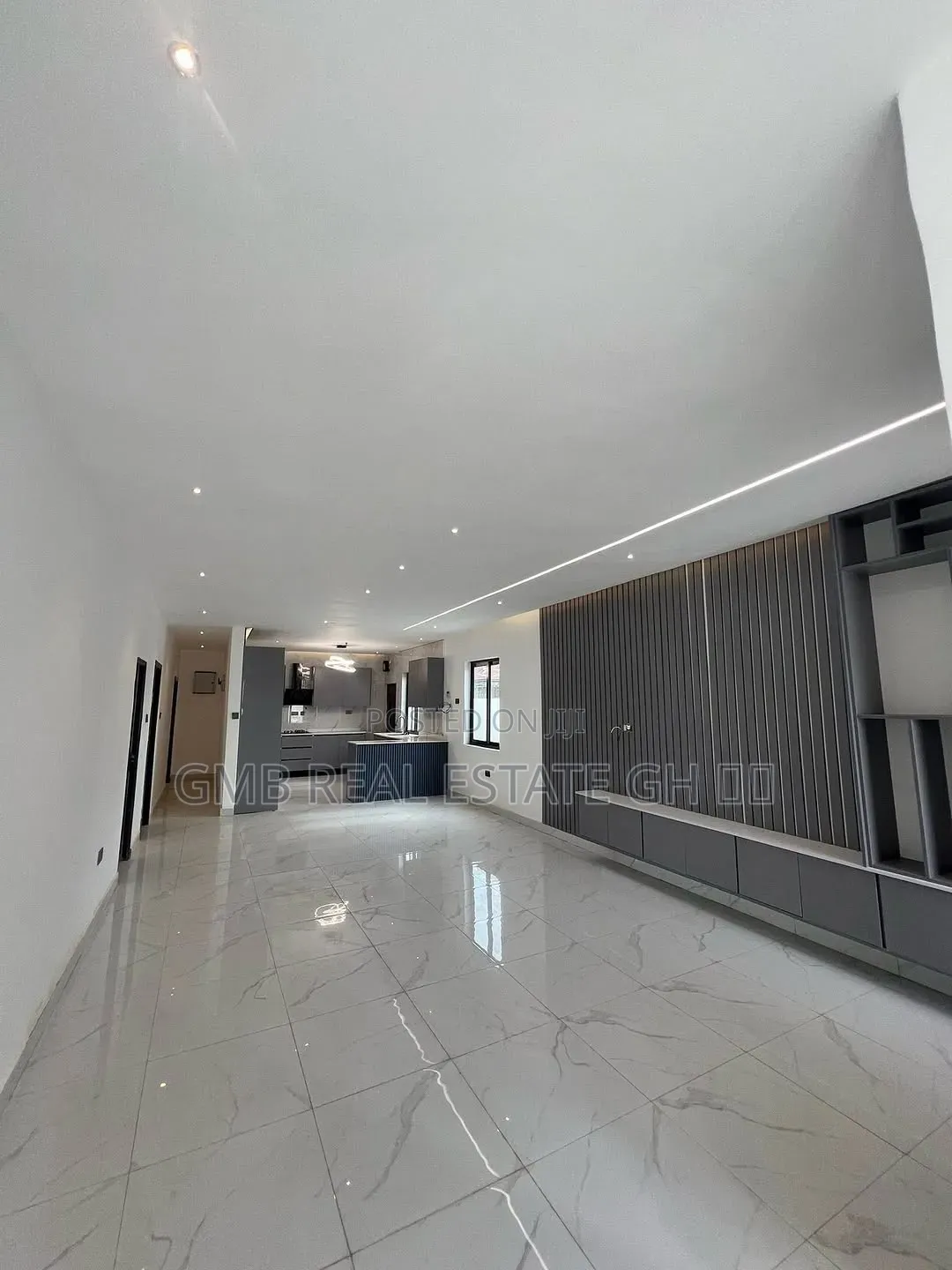 3bdrm House in Lakeside for sale