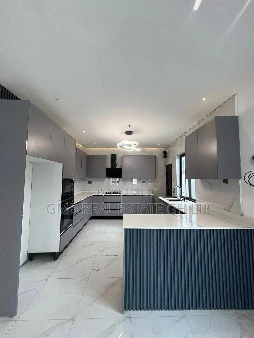 3bdrm House in Lakeside for sale