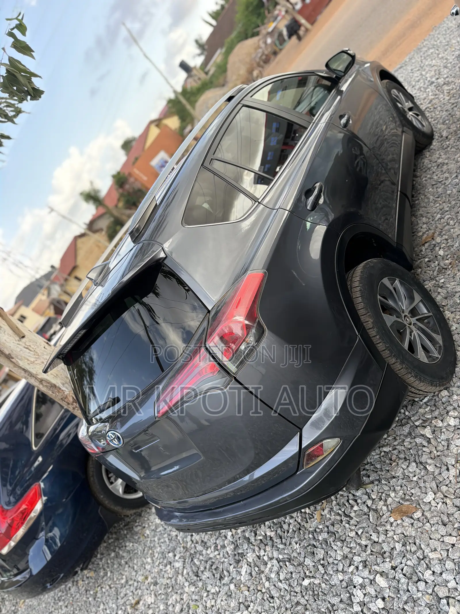 Toyota RAV4 2018 Gray
