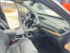 Honda CR-V Touring AWD 2019 Gray