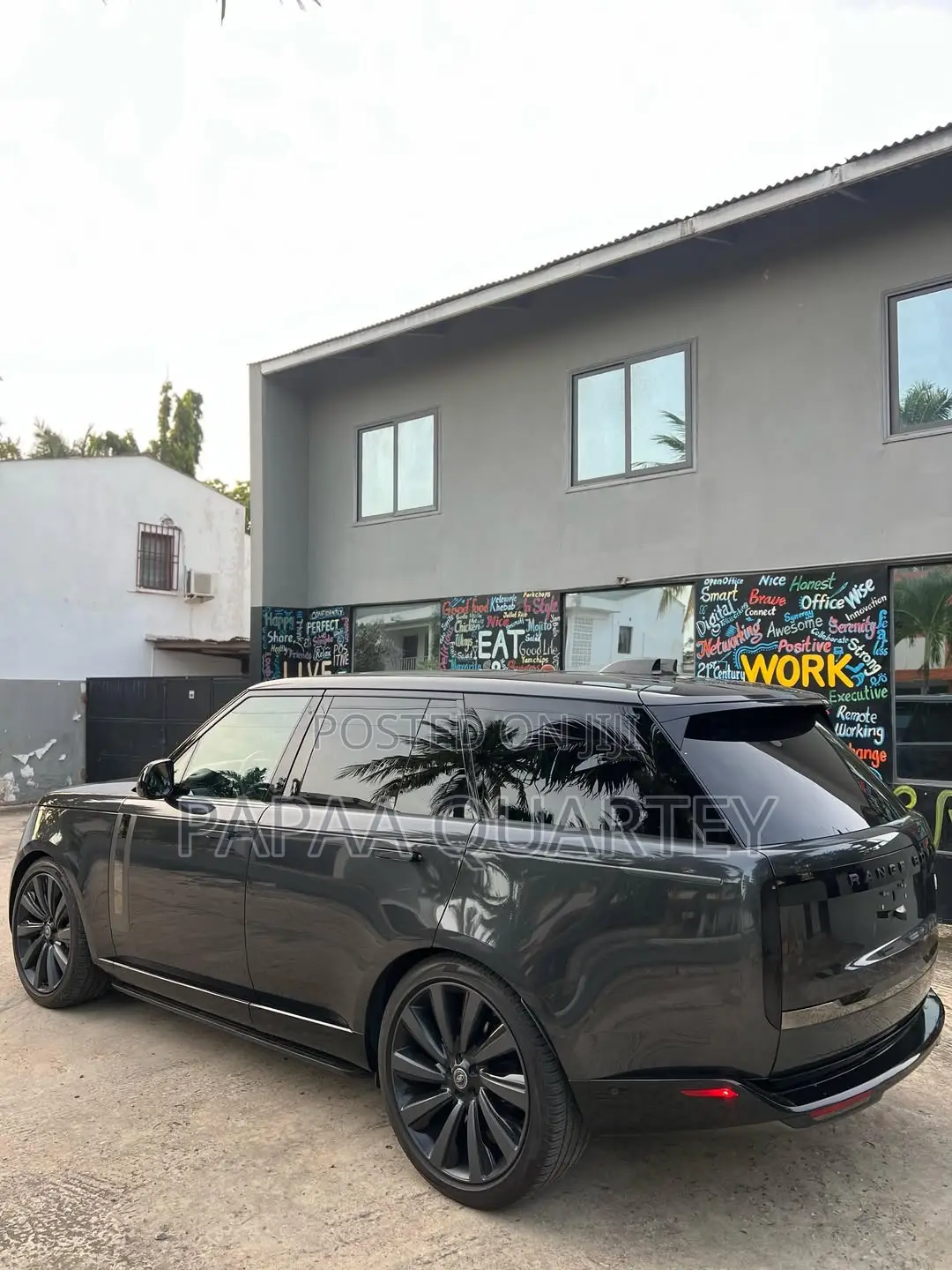 Land Rover Range Rover SV LWB 2023 Black