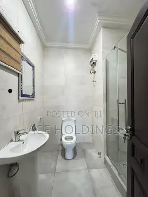 2bdrm Apartment in Nanakrom, School Junction for rent
