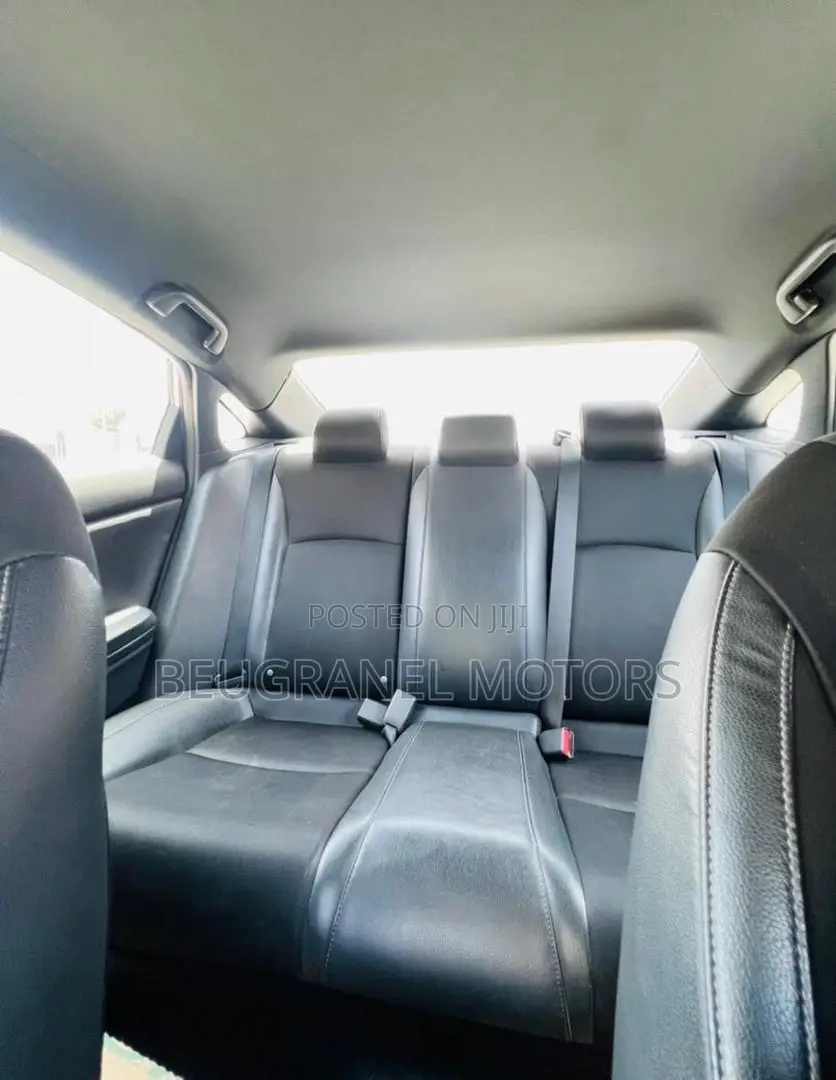 Honda Civic EX 4dr Sedan (2.0L 4cyl) 2017 Silver
