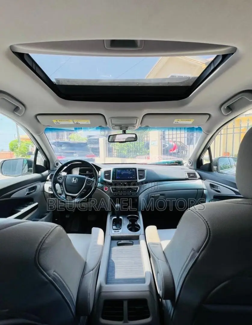 Honda Civic EX 4dr Sedan (2.0L 4cyl) 2017 Silver