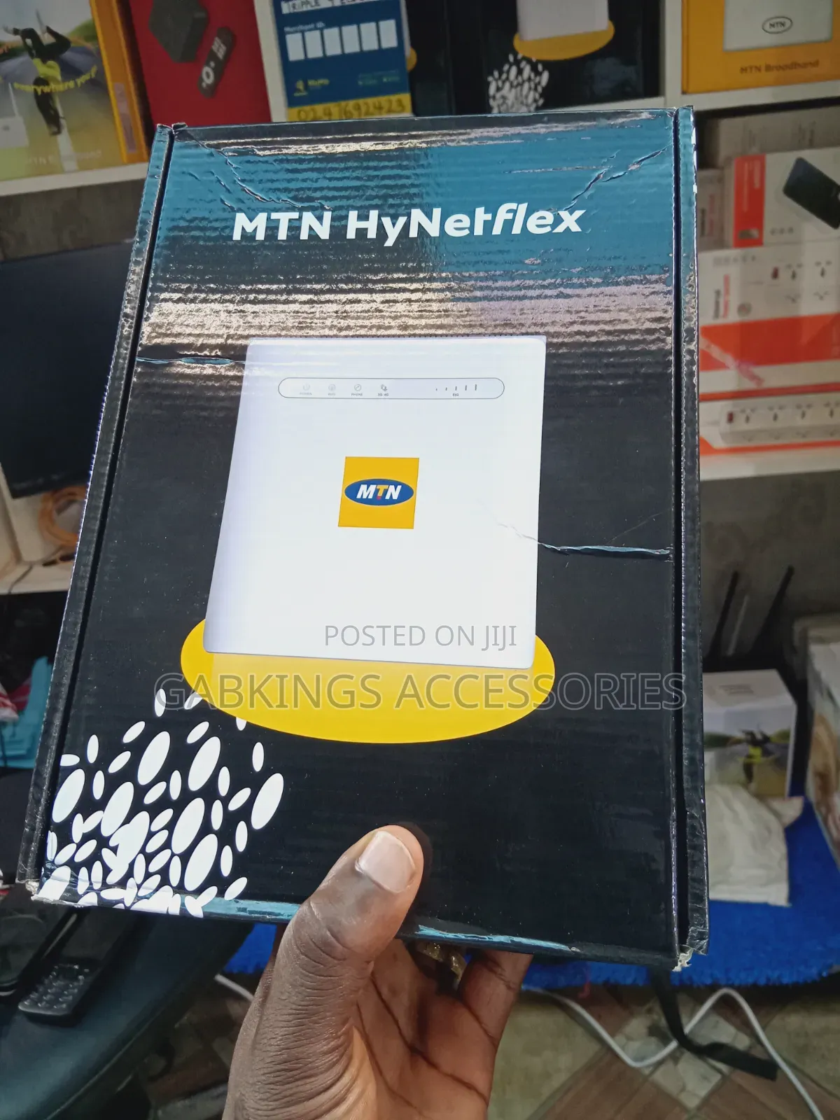 MTN Hynetflex Cat 6 Universal Router With a Ups Outdoor Usage