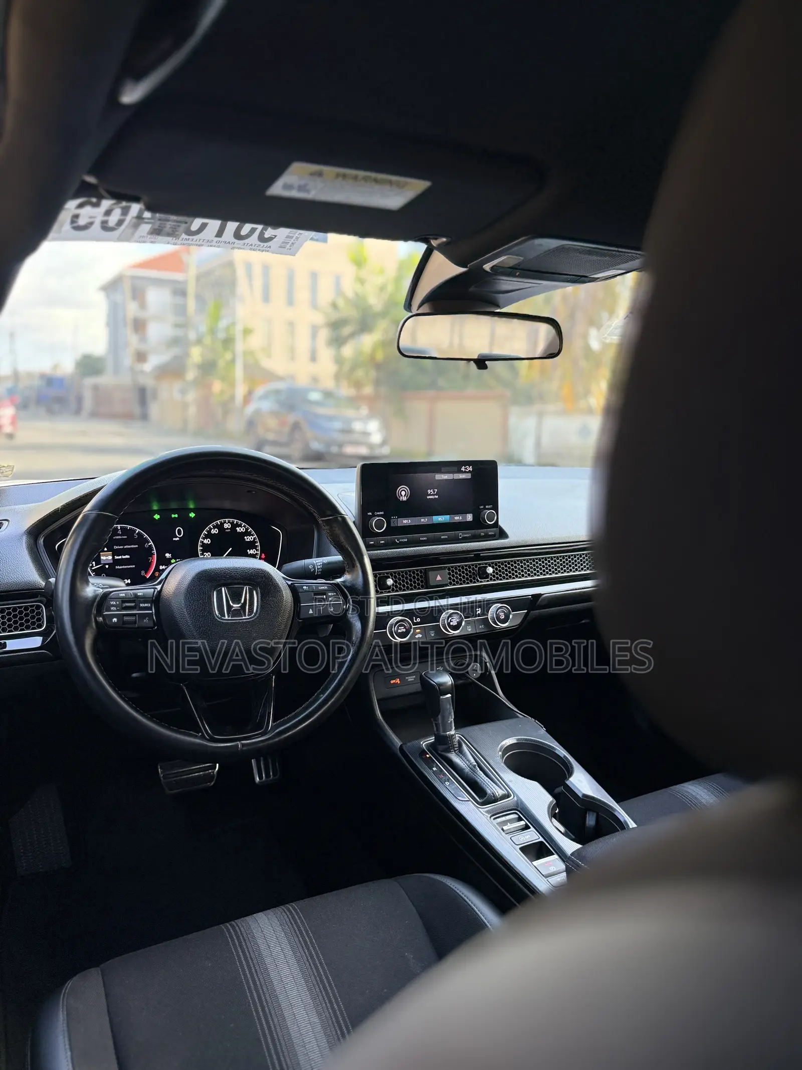 Honda Civic Sport 2022 White