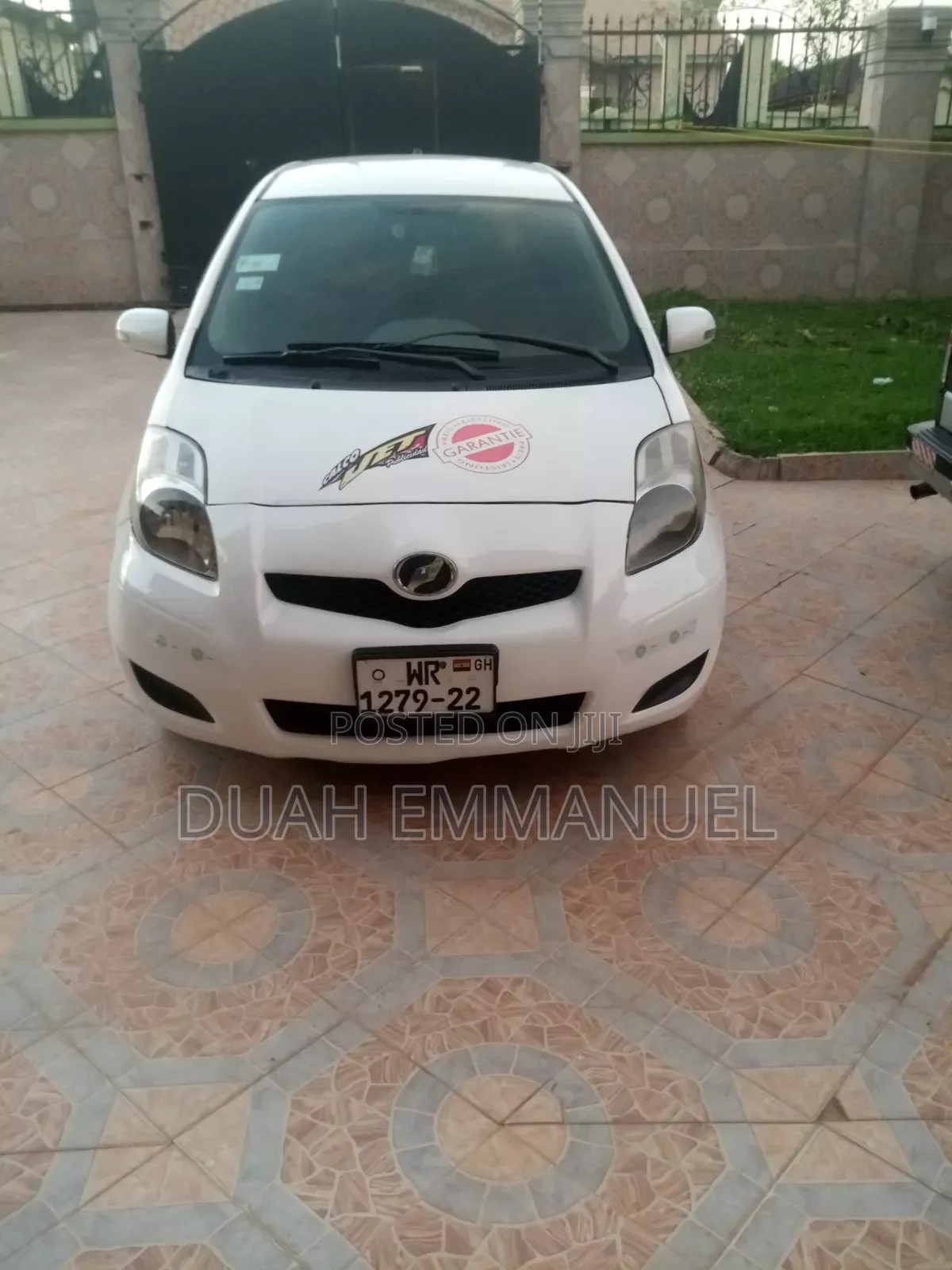 Toyota Vitz 1.3 AWD 5dr 2010 White