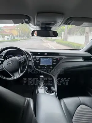 Toyota Camry 2018 Gray