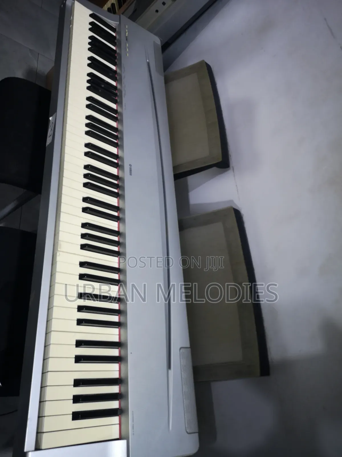 Yamaha Electronic Piano P-70