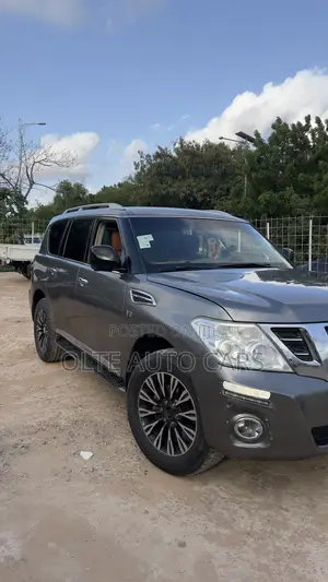 Nissan Patrol 2017 Silver