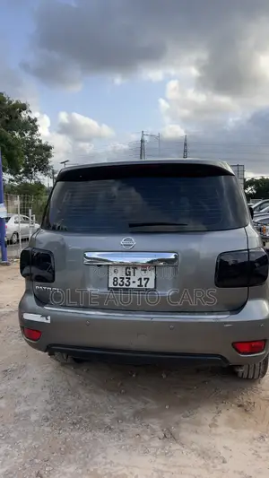 Nissan Patrol 2017 Silver