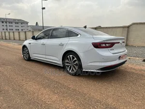Renault Samsung SM6 2017 White