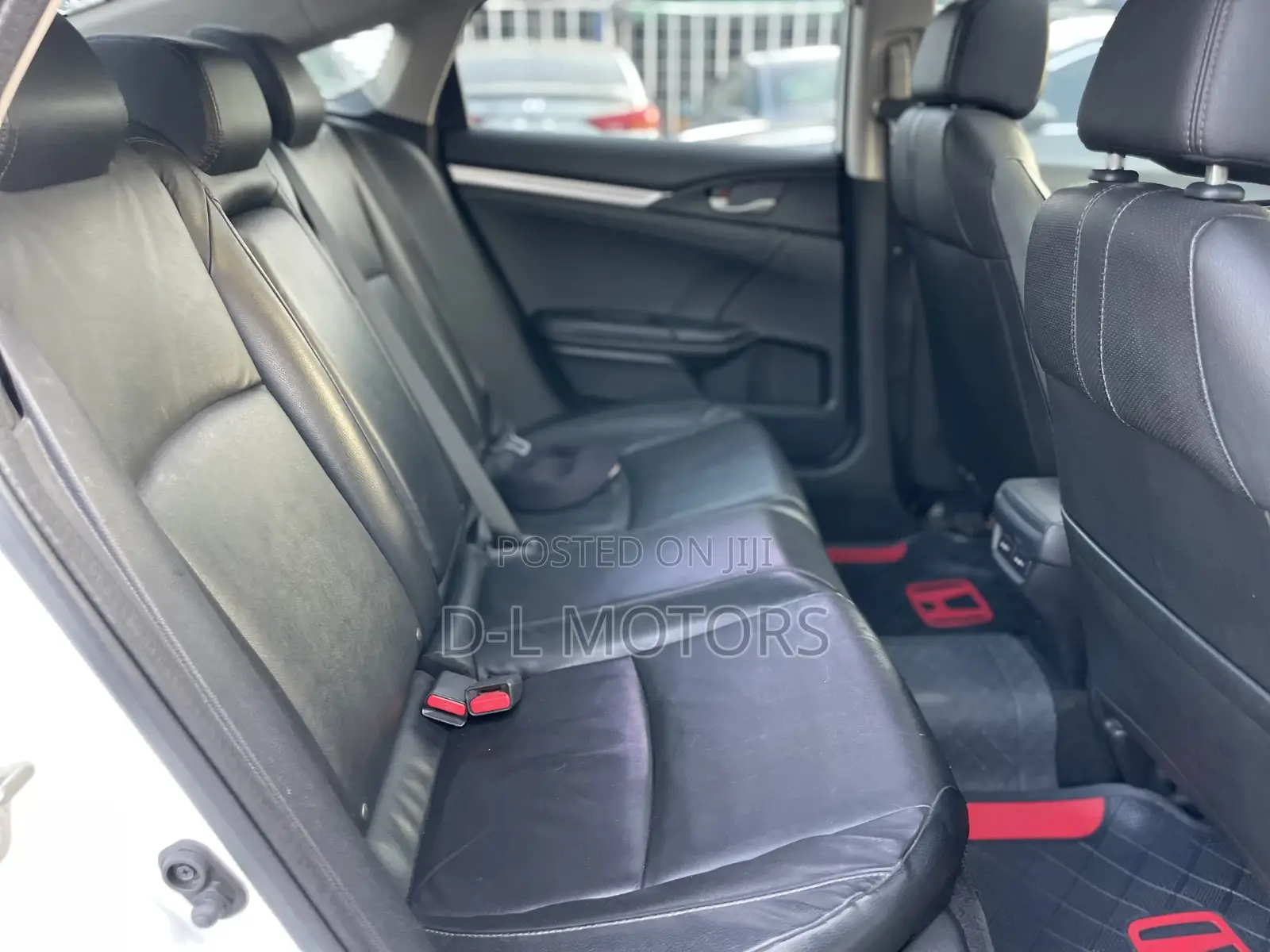 Honda Civic Touring 4dr Sedan (1.5L 4cyl) 2016 White