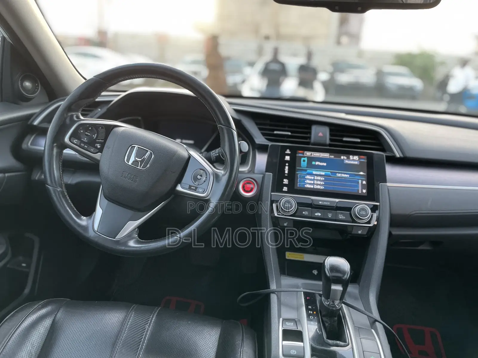 Honda Civic Touring 4dr Sedan (1.5L 4cyl) 2016 White