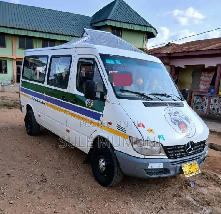 Mercedes-Benz Sprinter 2010 White