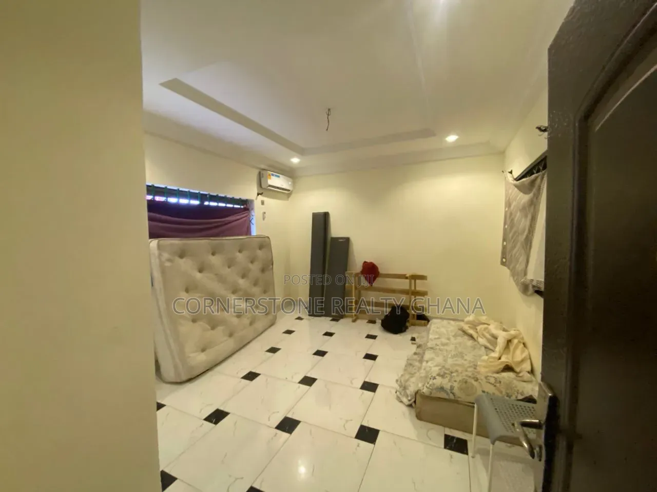 3bdrm House in Lake Side Estate for rent