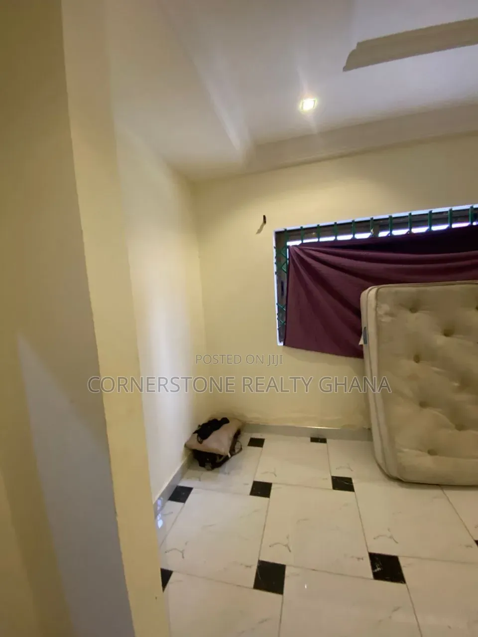 3bdrm House in Lake Side Estate for rent
