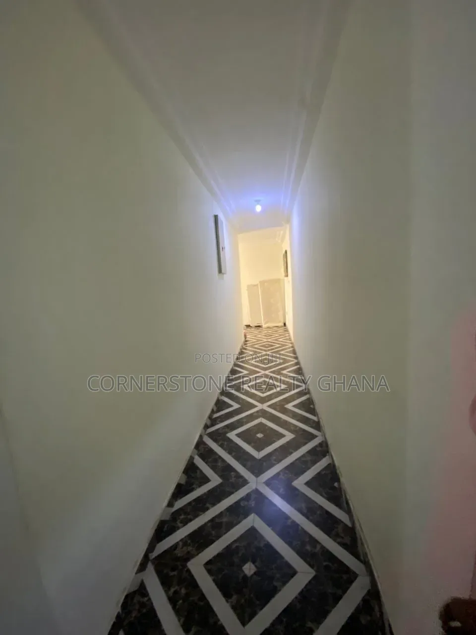 3bdrm House in Lake Side Estate for rent