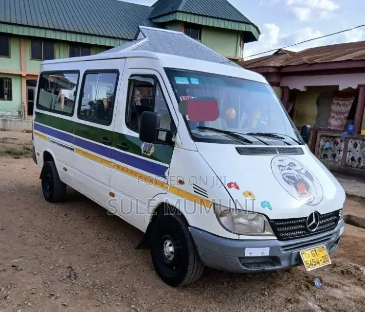 Mercedes-Benz Sprinter 2010 White